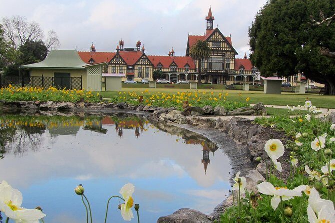 3 Day Bay Of Islands Tour from Auckland including Waitangi and Cape Reinga - Accommodation in Paihia: the practical base you’ll actually use