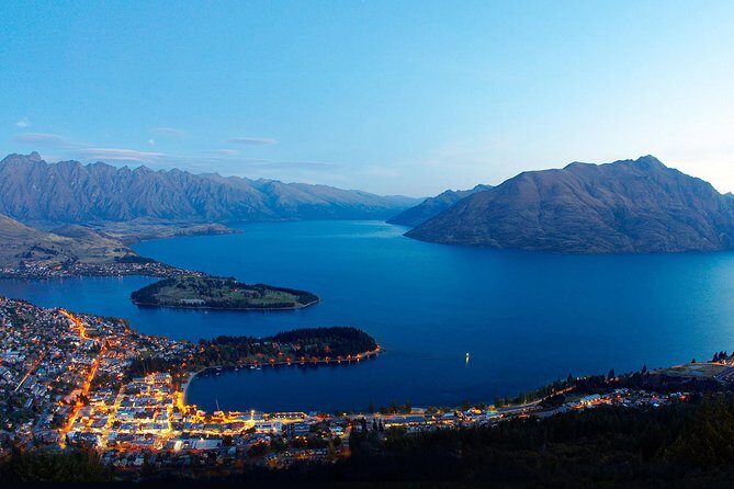 7 - Day North to South Island Grand Tour - Auckland to Queenstown - Waitomo Caves to Rotorua: Maori Culture and Geothermal Time