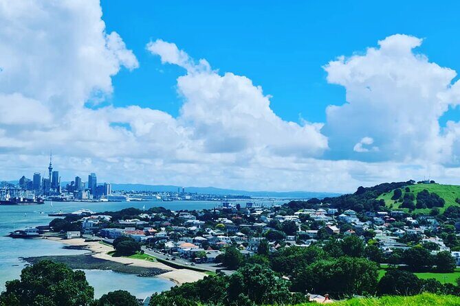 Auckland City Highlights Full Day Tour - Cornwall Park and One Tree Hill: When City Green Feels Like a Reset
