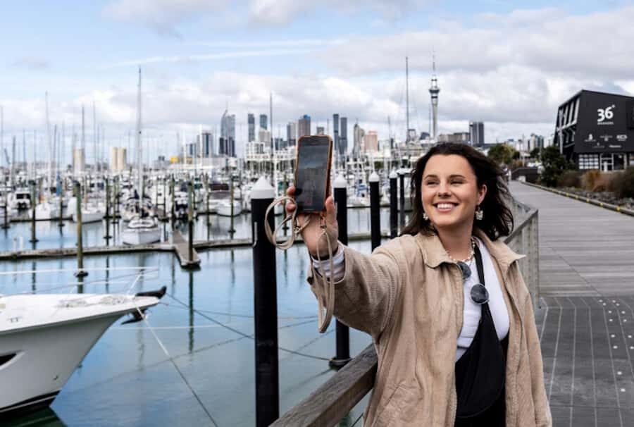 Auckland: GoGuided Auckland City Tour - Your Ride and Your Guide: Tesla Comfort Plus Human Answers