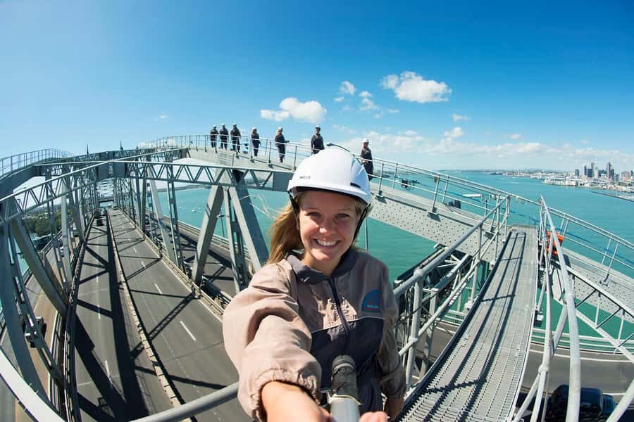 Auckland Harbor Bridge: Bridge Climb - Getting to the start: Sky Tower transfers and Westhaven Marina