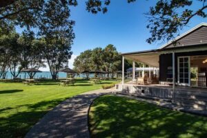 Auckland: Man O' War Vineyard Ferry (Waiheke Island) - From Auckland to Man O’ War Bay: The Cruise That Sets the Mood