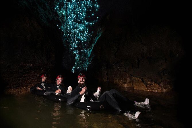 Black Labyrinth: Black Water Rafting - Private Tour from Auckland - Auckland to Waitomo: long drive, short breaks, and how to make it easy