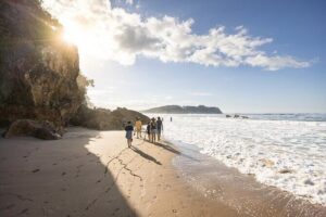 Coromandel Day Tour From Auckland - Morning pickup and the 6:00 am reality (plus tide wiggle room)
