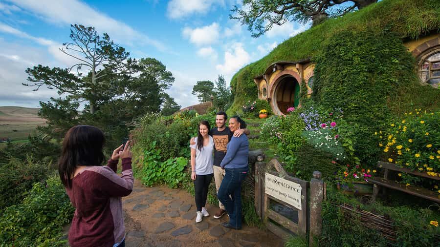 From Auckland: Hobbiton Movie Set Small Group Tour - Key things I’d watch for on this day trip