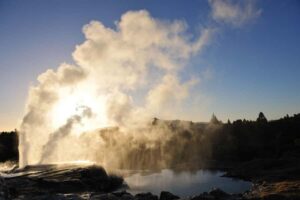 From Auckland: Waitomo Glow Worm Caves & Rotorua Tour - The Auckland-to-Rotorua drive: why the long day works (and when it won’t)