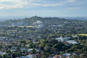 Half-Day Tour: AUCKLAND CITY Highlights with Hotel Pickup - Wynyard Quarter and the City of Sails vibe