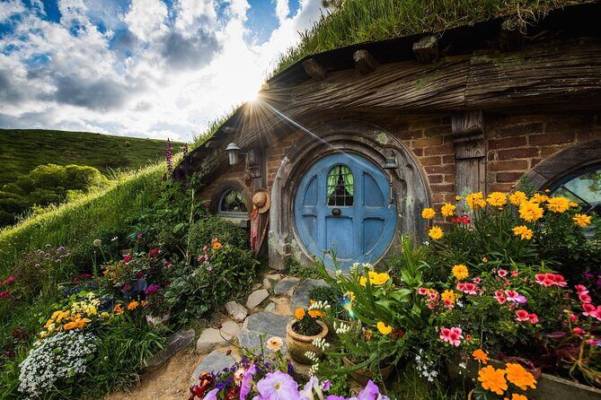 Hobbiton Movie Set Guided Day Tour with Lunch from Auckland - Key things worth knowing before you go