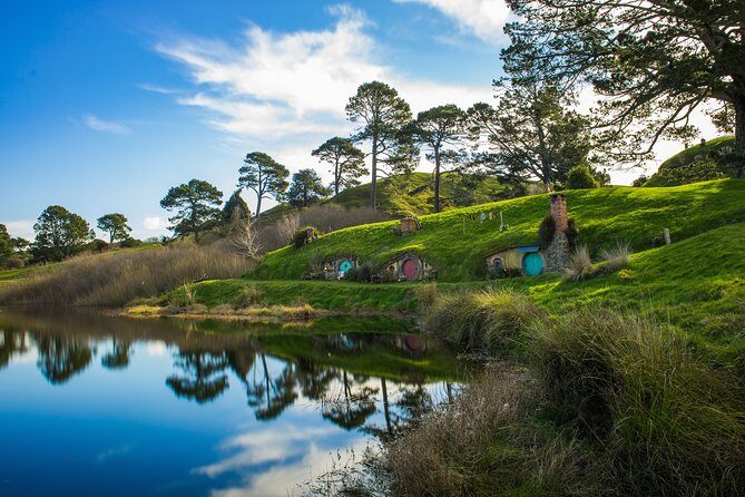 Hobbiton Movie Set Small Group Fully Guided Day Tour from Auckland - Hotel pickup in central Auckland: the easiest start line