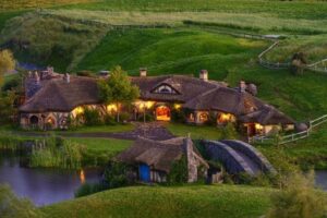 Hobbiton Movie Set Small Group Fully Guided Day Tour from Auckland - The drive: where the stories start before you ever see the hobbit holes