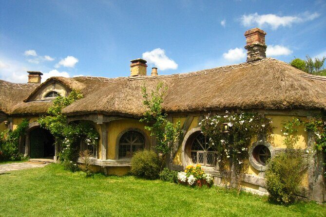 Hobbiton Movie Set Small Tour from Auckland - Should you book this Hobbiton Movie Set Small Tour from Auckland?