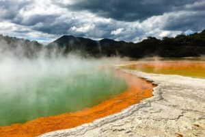 Hobbiton, Waitomo, Rotorua & Taupo 2-Day Tour from Auckland - Hobbiton: what to expect from the guided tour and walk