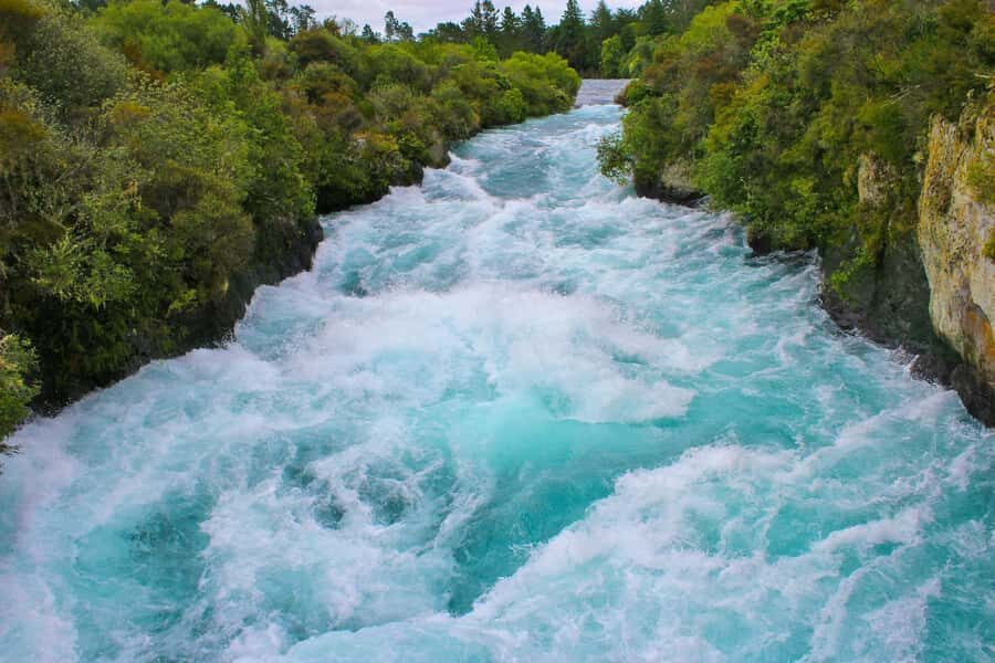 Hobbiton, Waitomo, Rotorua & Taupo 2-Day Tour from Auckland - Rotorua Highlights and Wai-O-Tapu: geothermal color with real context