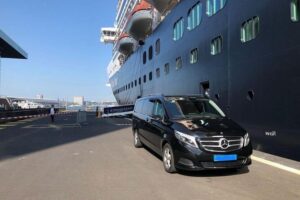 Luxury Airport transfers in Auckland - Your Ride to the CBD: Comfort That Helps After a Long Flight