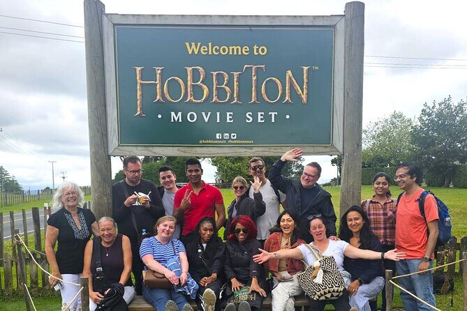 Premium Hobbiton Small Group Day Tour from Auckland - Alexander Sheep Farm and Waikato: where the tour adds real New Zealand flavor