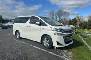 Private Auckland Airport Transfer: to/from City Hotels in Minivan - Price and value: what $66 per group actually buys you