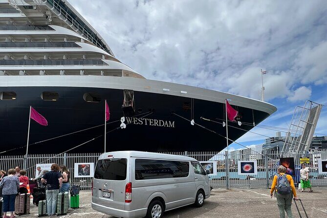 Private Tesla Transfer: Auckland, Tauranga, Rotorua, Taupo - Routes that matter: Auckland to Hamilton, Tauranga, Rotorua, Taupo
