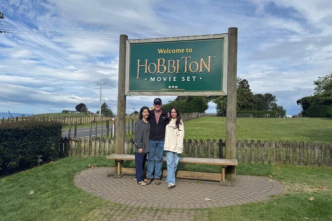 Rotorua Small-Group Day Tour from Auckland - Afternoon Add-Ons: Waiotapu, Redwoods Treewalk, Māori Concert, or Polynesian Spa