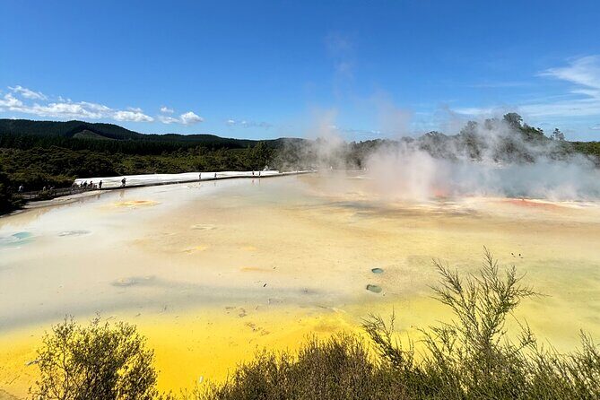 Rotorua & Taupo DayTour with Waiotapu & Huka Falls from Auckland - A 6:00 am Start That Actually Makes Sense for Waiotapu