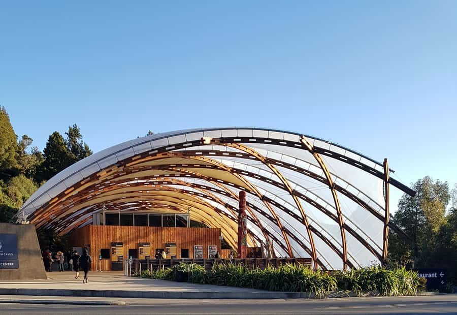 Rotorua to Auckland - Afternoon Transfer with Waitomo Caves - Rotorua pickup and Auckland drop-off: the real convenience factor