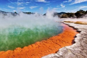 TRIPLE DEAL Wai-O-Tapu, Redwood Forest & Blue Springs Ex Auckland - Wai-O-Tapu Thermal Wonderland: where the day really clicks