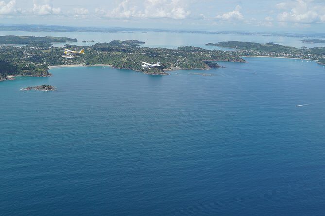 Waiheke Island - Fly and Dine (from North Shore Airport) - Landing at Waiheke Wings: lunch with a view you can actually feel