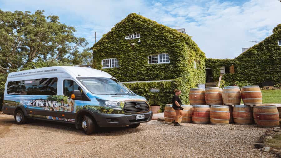 Waiheke Island: Wine Tour & Lunch at Award Winning Venue - Vineyard Stops 2 and 3: Seeing How Waiheke Builds Flavor